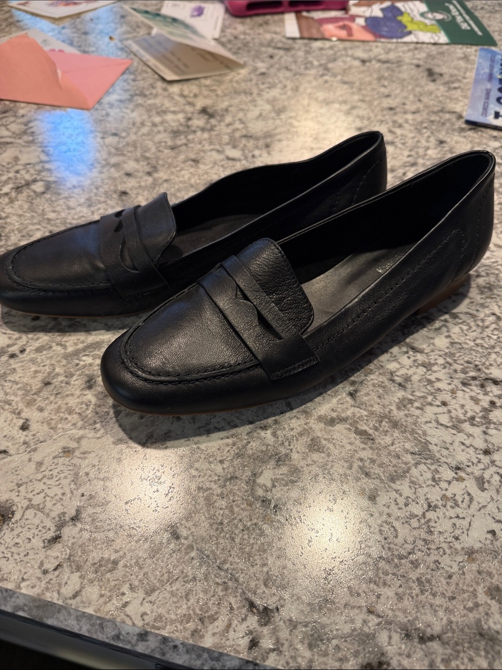 Classic Black Leather Women's Penny Loafers size 9.5